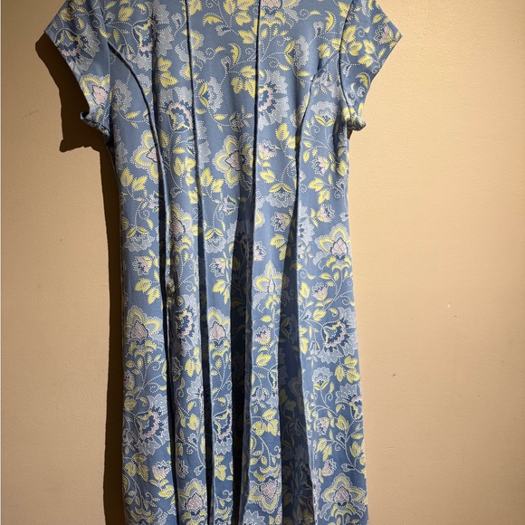 Ruby Rd. Blue and Green Patterned Top - Picture 7 of 9